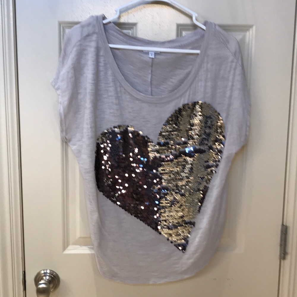 Sequin ❤️ top.